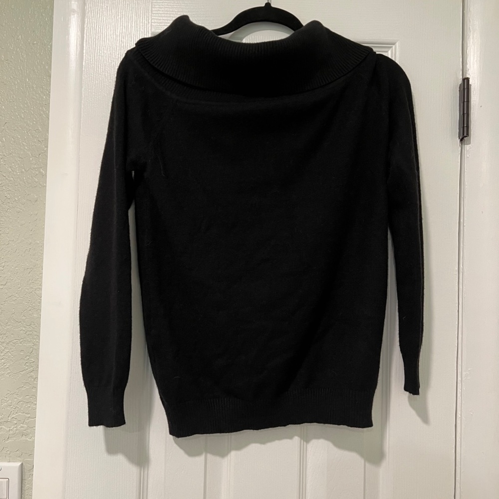 Lulu's - NWOT Long Sleeve Off the Shoulder. Size Medium. - Picture 2 of 7